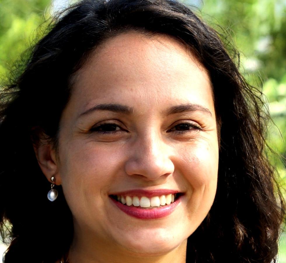 Retrato profesional de Vera Aguilar Santoro