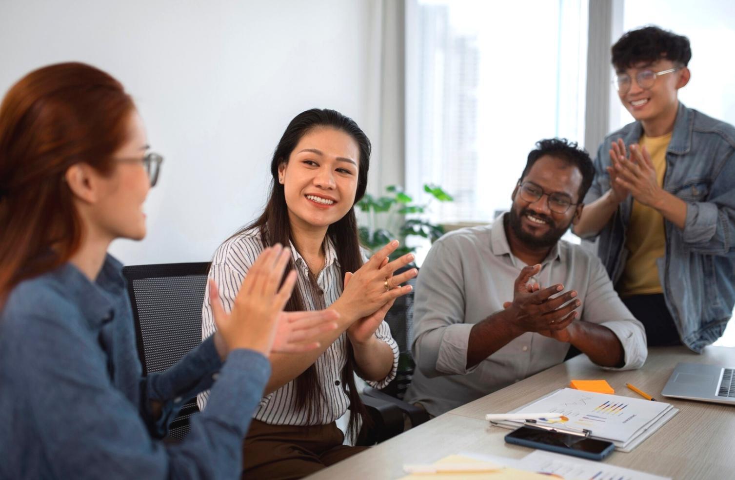 Oficina de lightfluxwave donde desarrollamos herramientas de análisis financiero