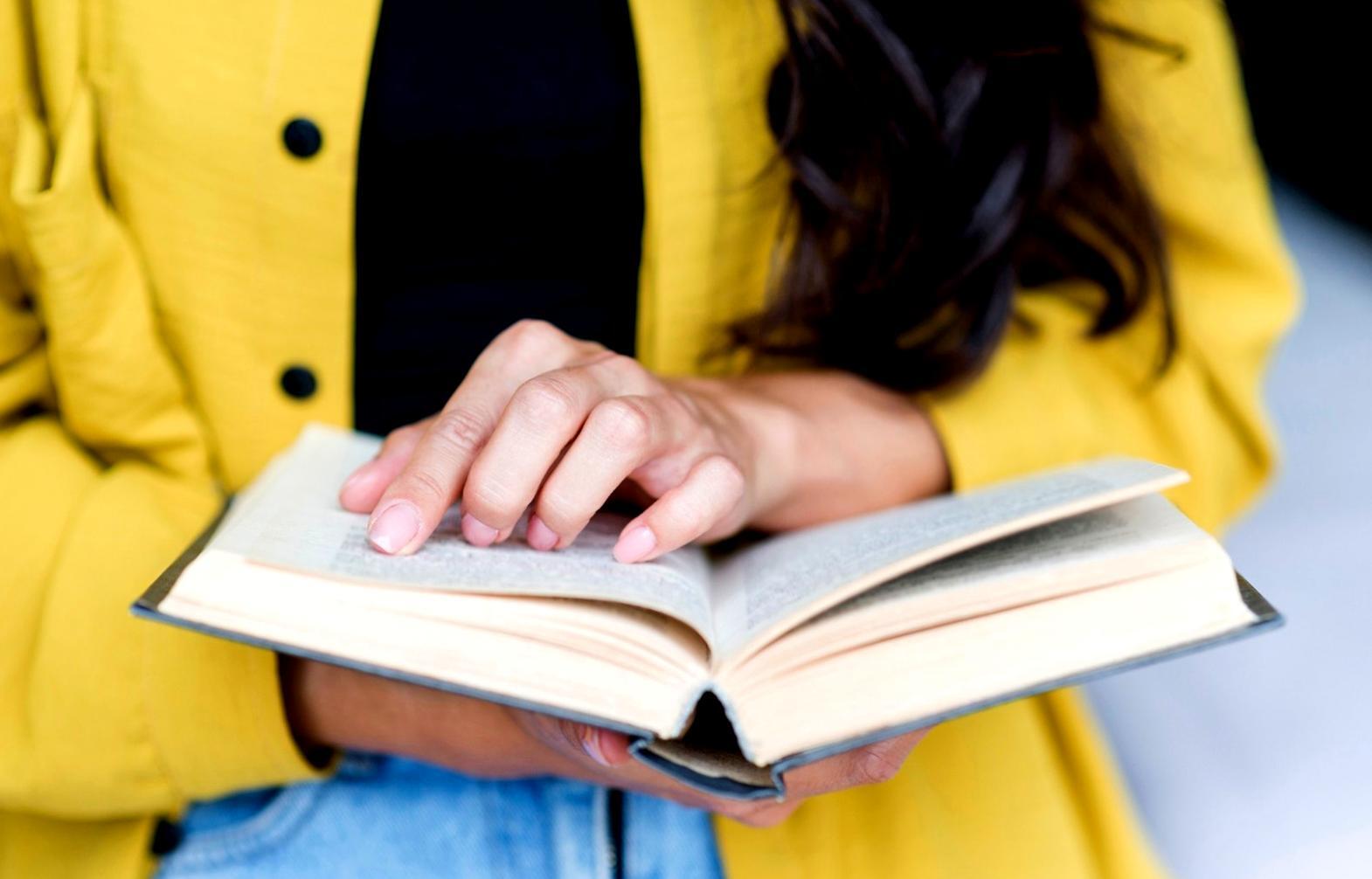 Equipo de lightfluxwave trabajando en nuevas funcionalidades de análisis